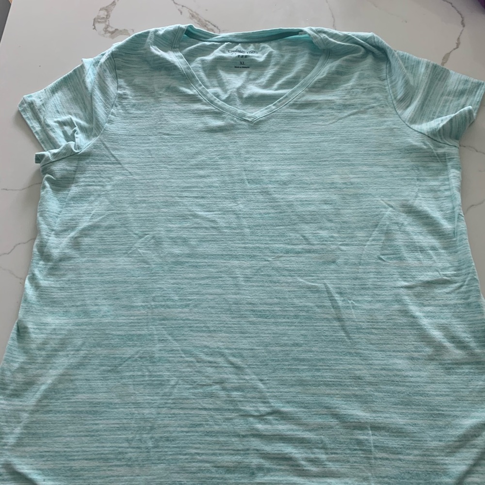 Tee